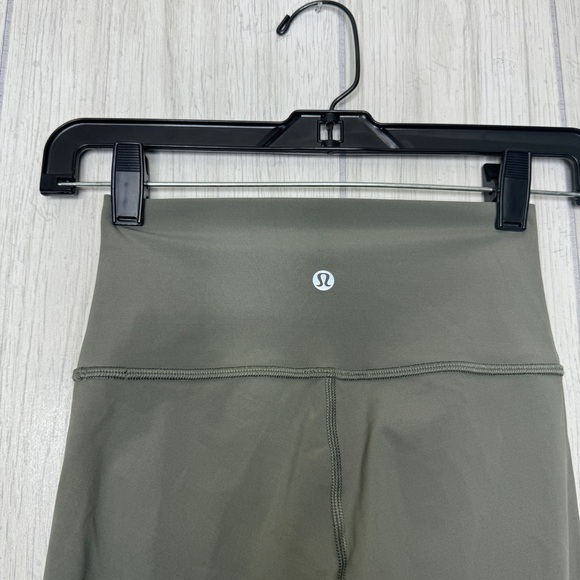 Lululemon Wunder Under High-Rise 7/8 Tight *Full-On Luxtreme 25" size 2 W5BP9S - Picture 4 of 5